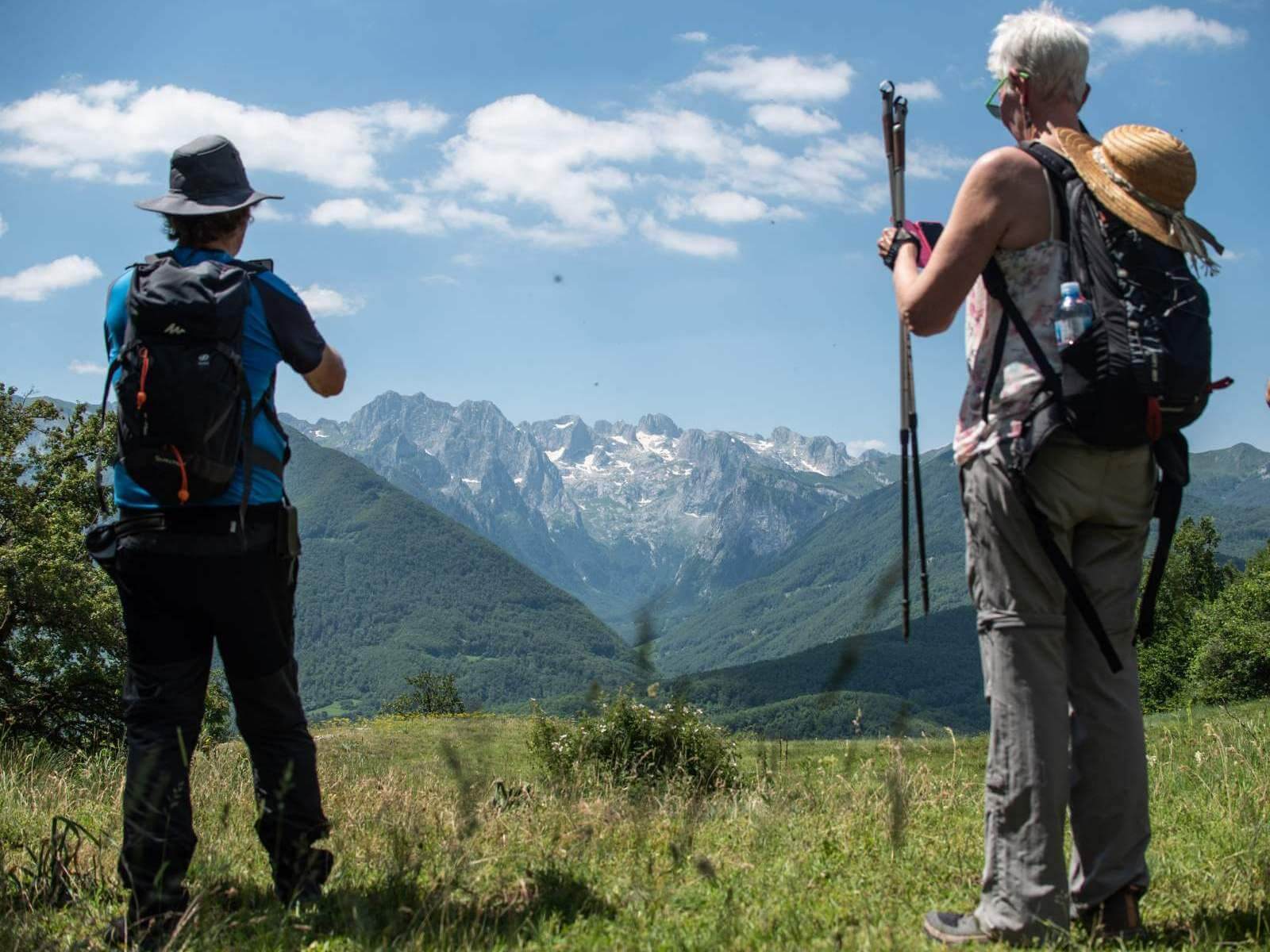 Foto: Blick auf die albanischen Alpen im Nationalpark Prokletije - Lupe Reisen