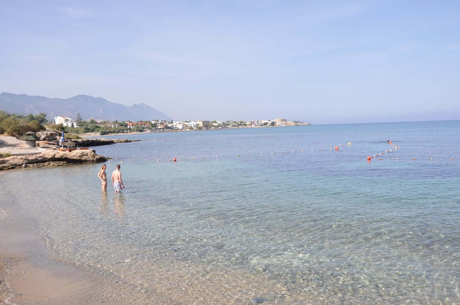 Foto: Riviera Beach Bungalows - flaches Wasser am Strand gut fr Kinder - Lupe Reisen