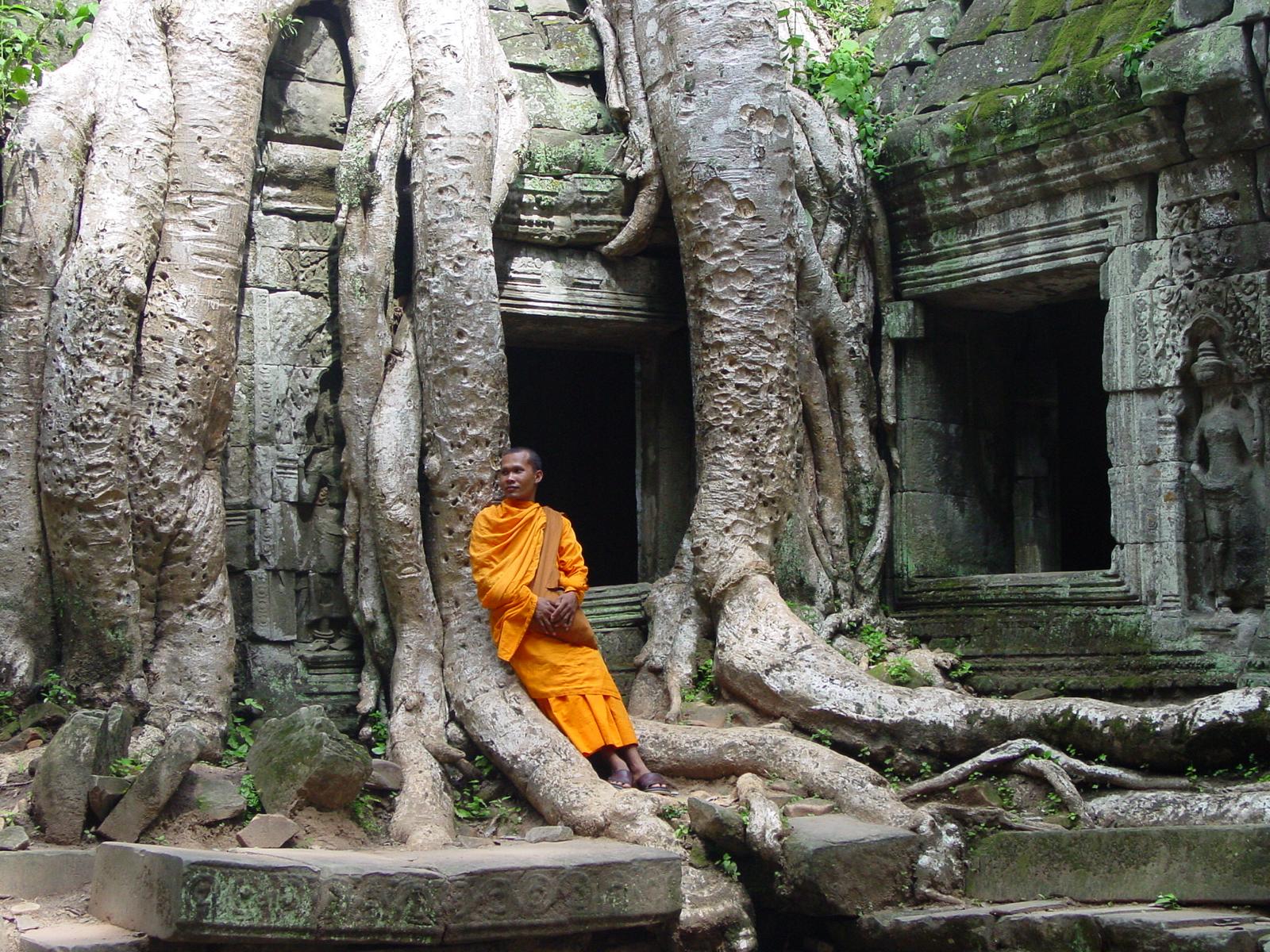 Mnch im Angkor Wat - Lupe Reisen