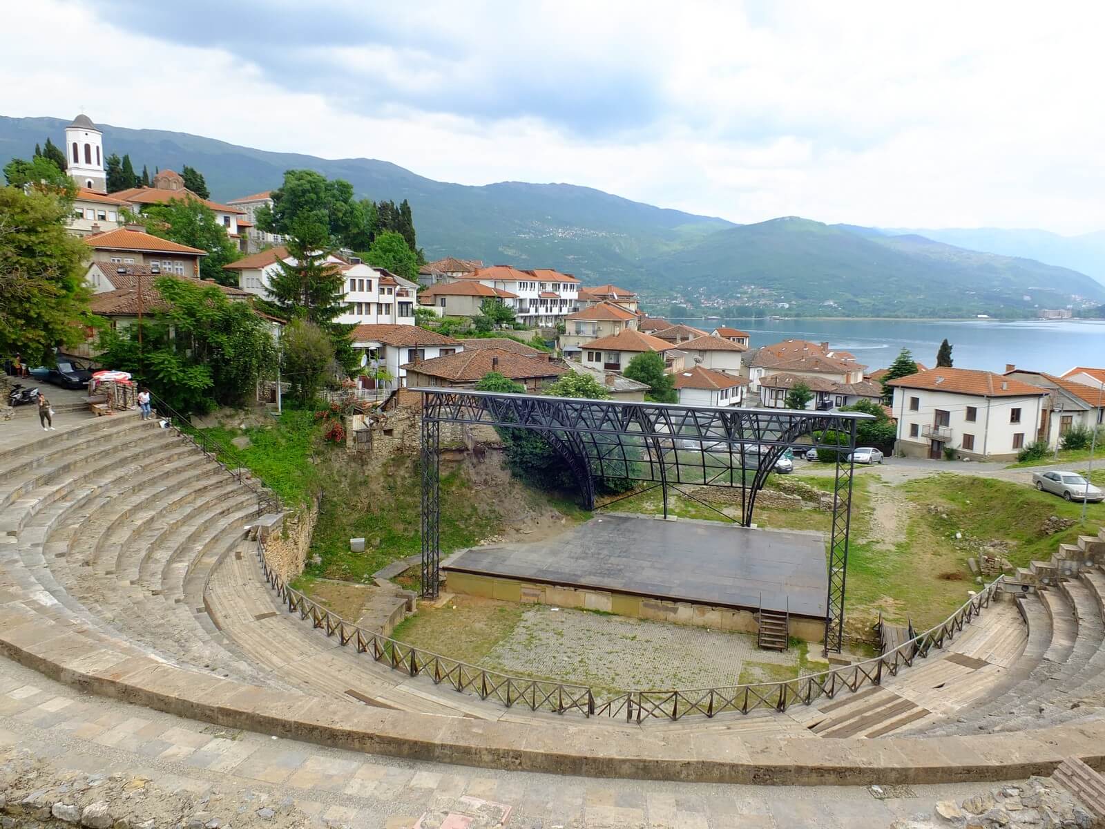 Foto: Das antike Theater von Ohrid in Nordmazedonien - Lupe Reisen
