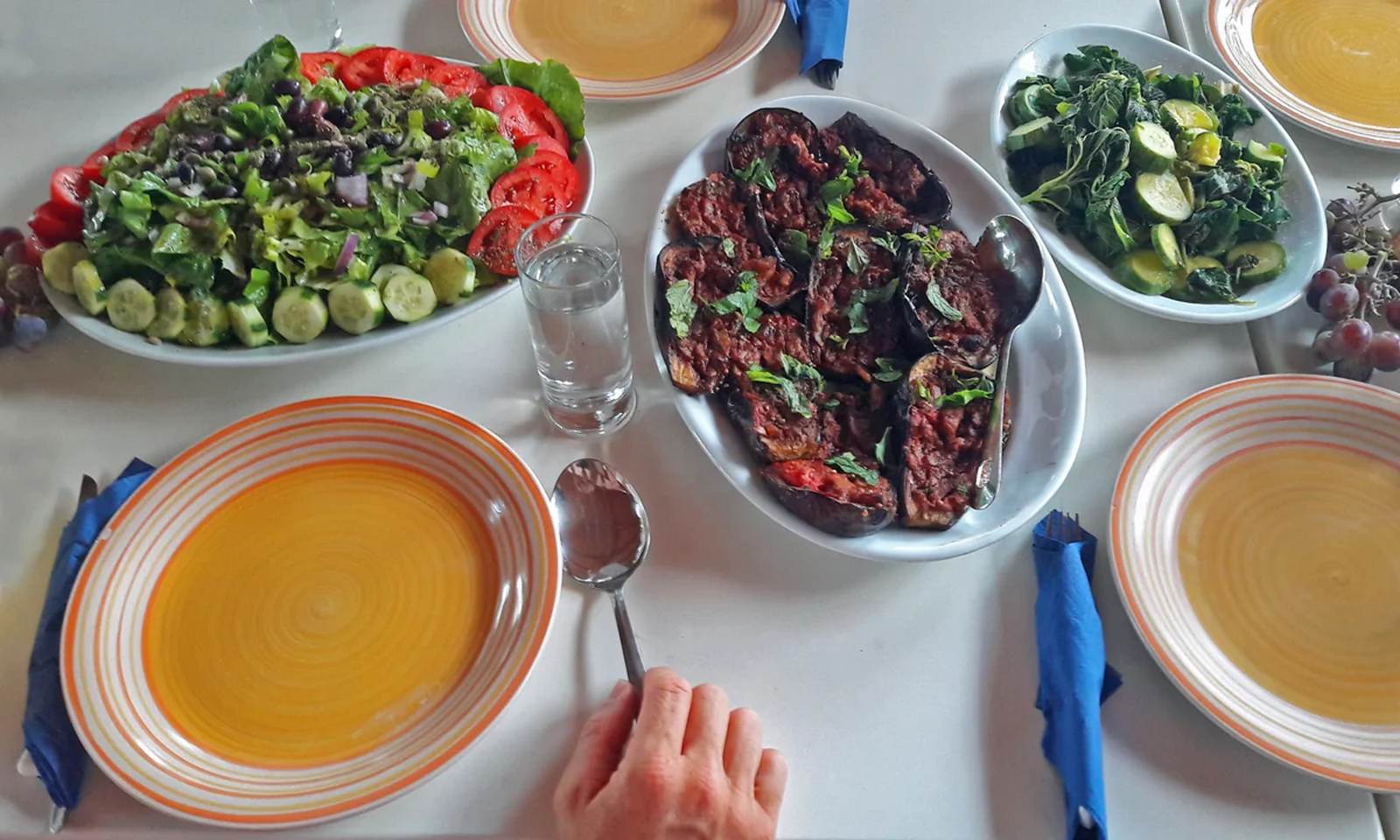 Foto: Leckere vegetarisch-mediterrane Kche mit kretischen Zutaten - Lupe Reisen