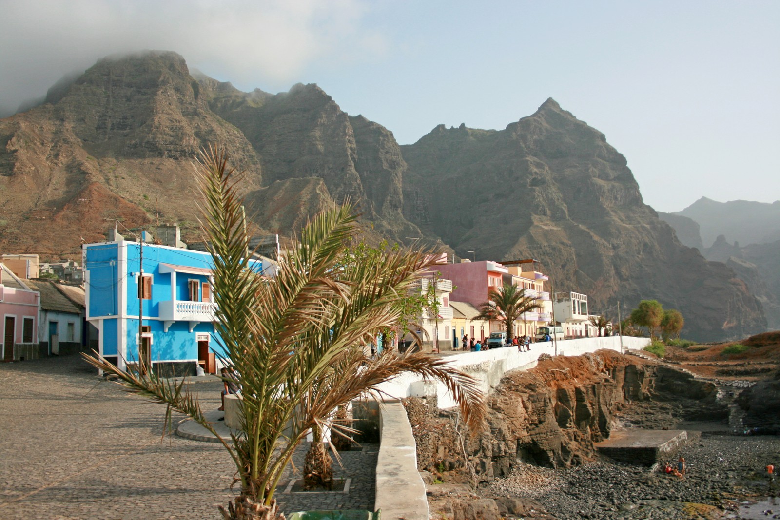 Die bunten Huser von Ponta do Sol auf Santo Antao - Lupe Reisen