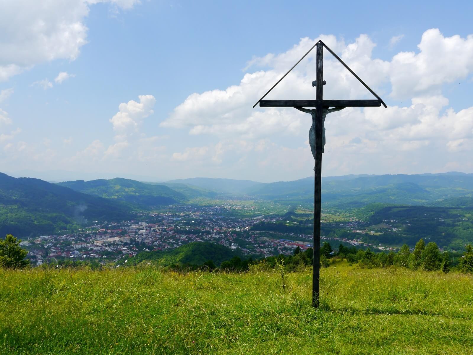 Foto Blick vom vom Kreuz der Deutschen ber Oberwischau/Viseu de Sus - Lupe Reisen