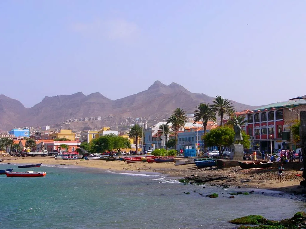 reisevermittlungsangebot-kapverden-wanderstudienreise-sao-vicente-mindelo-ufer